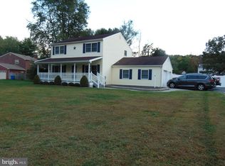4 Misty Glen Dr, Shamong, NJ 08088