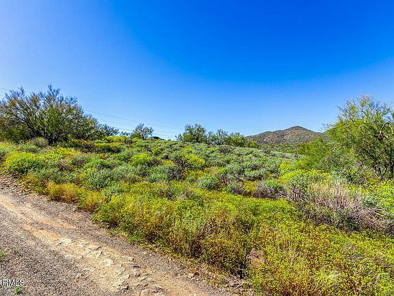 3rd image of 492XX N 13TH Avenue #-