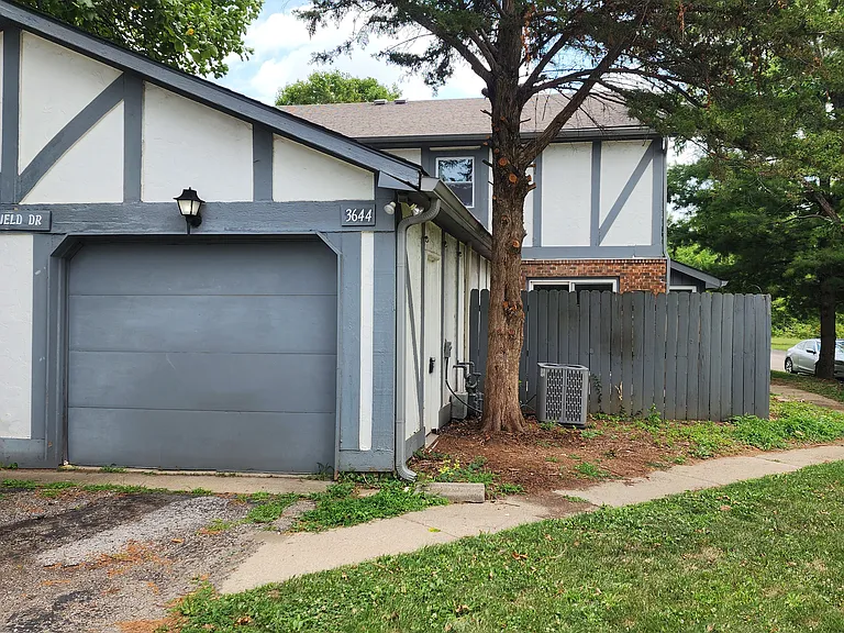 3644 N Mayfield Dr #1 — Photo 1