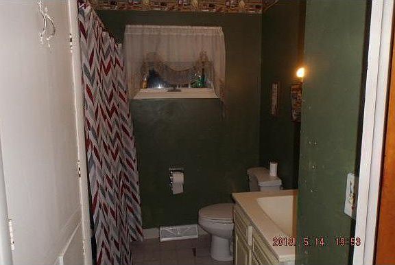 3rd image of 11 John St