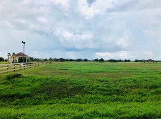 6906 Brazos Lakes Dr, Richmond, TX 77469