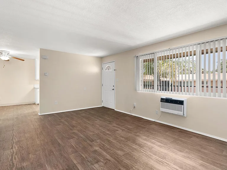 Waldorf Apartments- Riverside, CA — Photo 21
