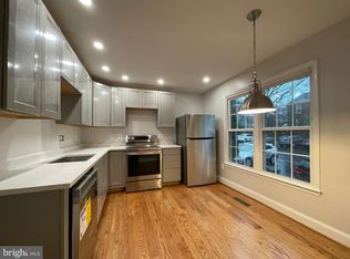 2325 Harleyford Ct, Reston, VA 20191