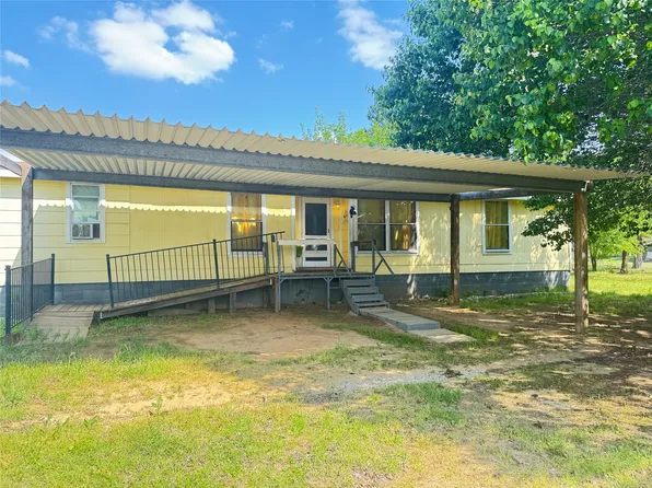 206 Rhett Ct, Aurora, TX 76078
