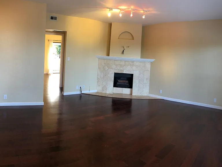 500 Glenwood Cir #230 — Photo 3