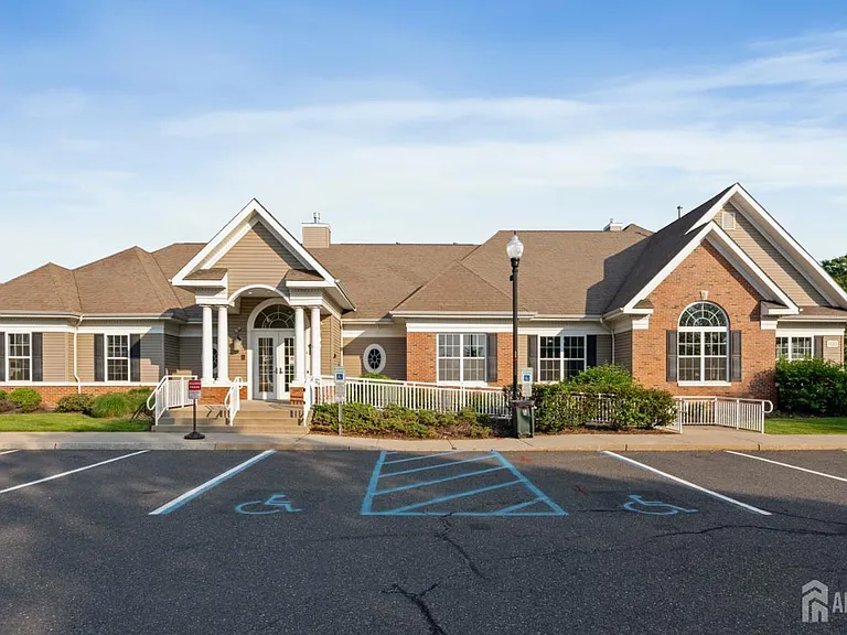 2336 Edward Stec Blvd — Photo 20