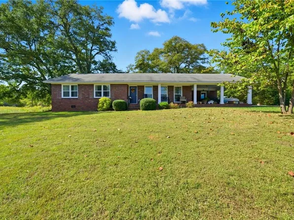 8730 Jot Em Down Rd, Gainesville, GA 30506