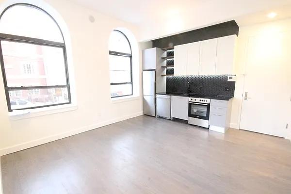 Rented by Nooklyn NYC LLC | media 36