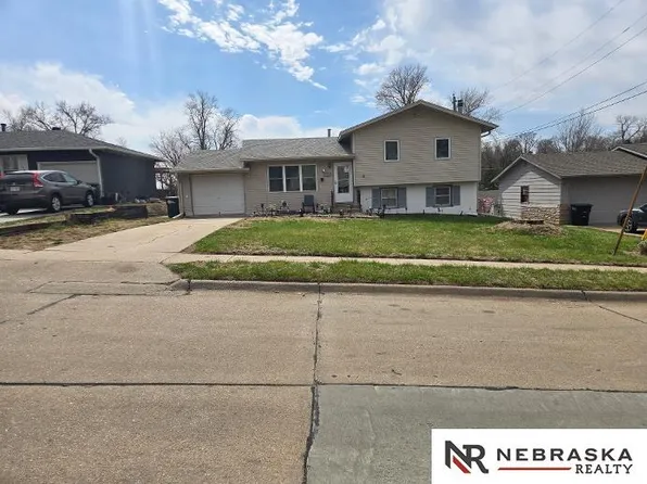 6735 Kansas Ave, Omaha, NE 68104