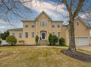 7 Cara Ct, Northfield, NJ 08225