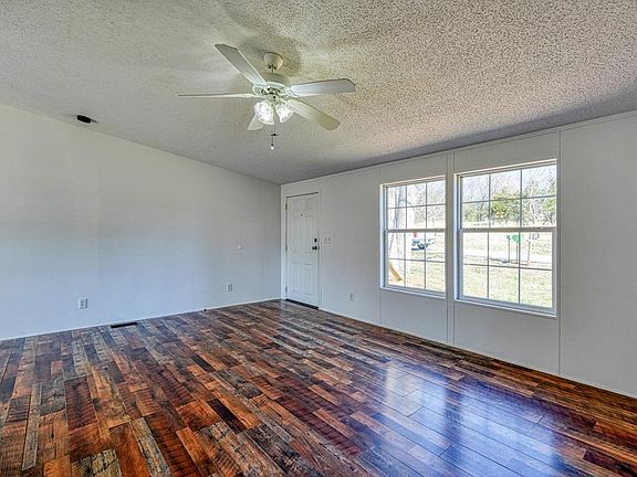 5th image of 180 Holden Rd