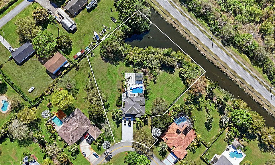 1st image of 3541 Carlton Lane