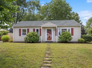 31 Laurel Rd, Windsor Locks, CT 06096