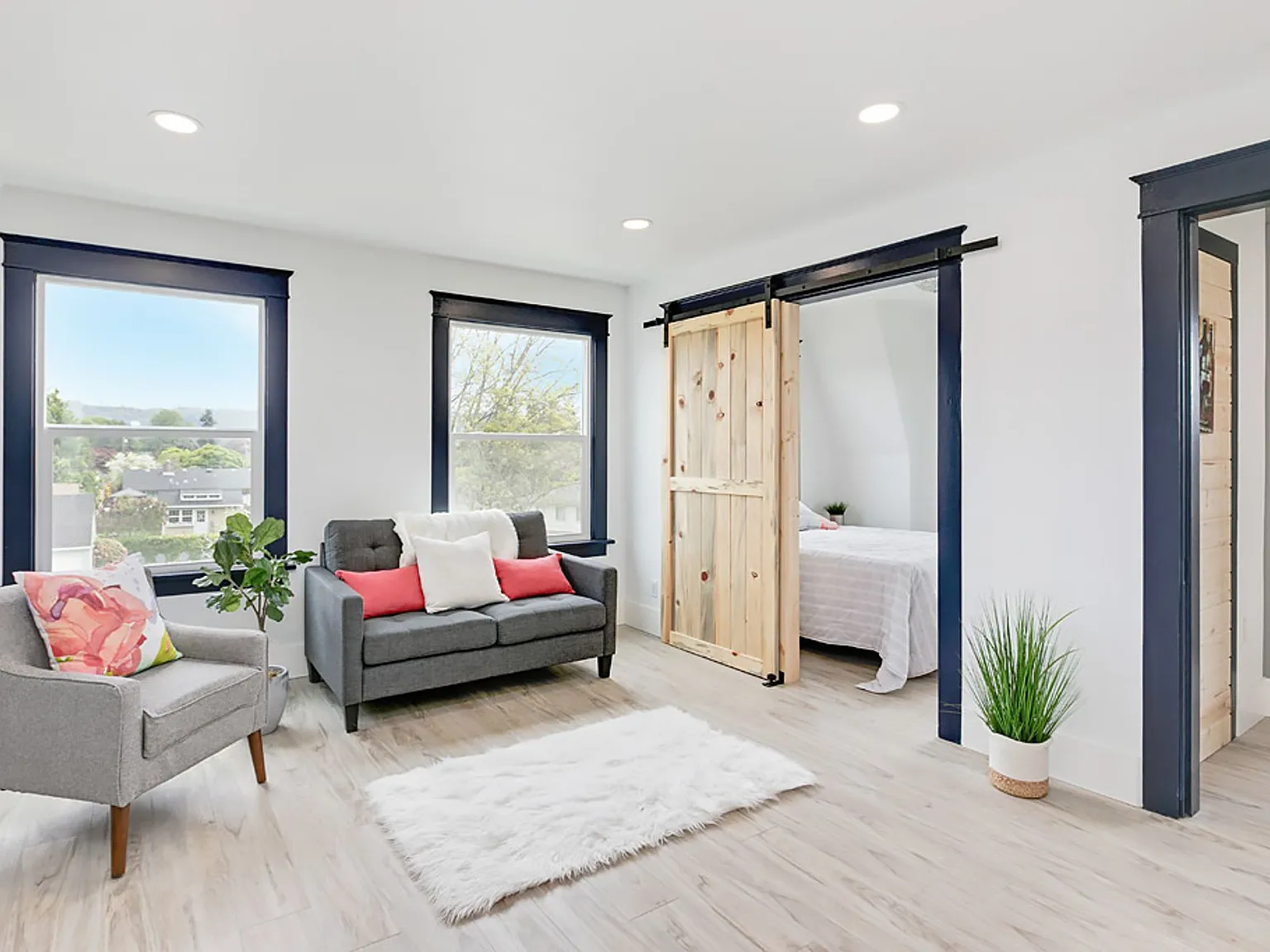 Maple Apartments — Photo 4