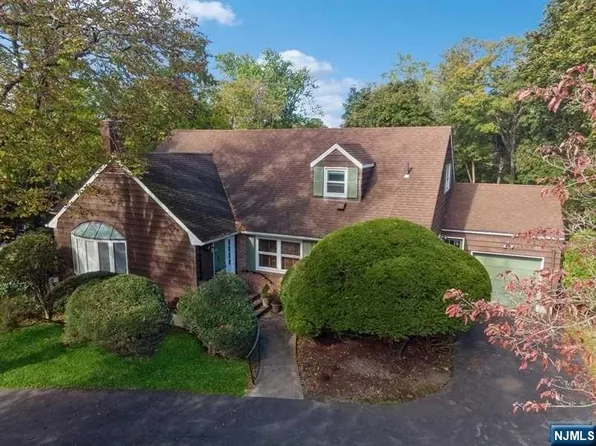 589 Piermont Rd, Demarest, NJ 07627