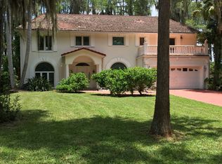 18711 Geraci Rd, Lutz, FL 33548