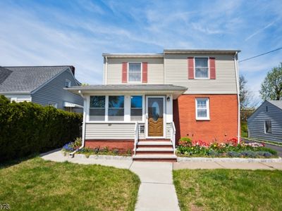67 Palsa Ave, Elmwood Park, NJ, 07407
