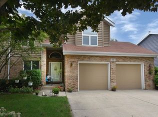 122 Ravinia Dr, Shorewood, IL 60404