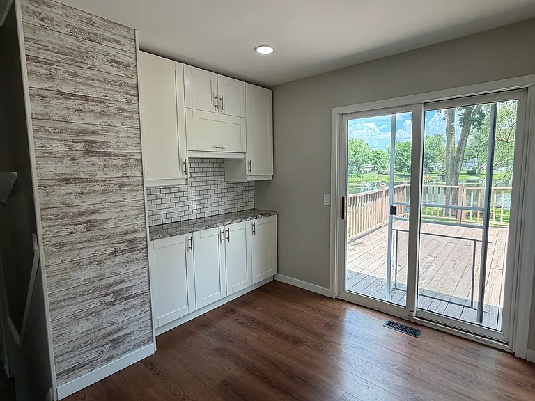 4544 Hillview Shrs — Photo 15