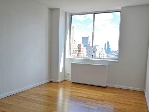5th image of 420 E 54th St APT 20H