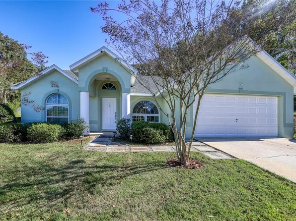 10820 Hilldale Dr, Dade City, FL 33525