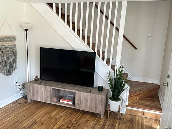 3rd image of 6622 Kenwood Dr