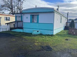 1011 N 9th St, Cottage Grove, OR 97424