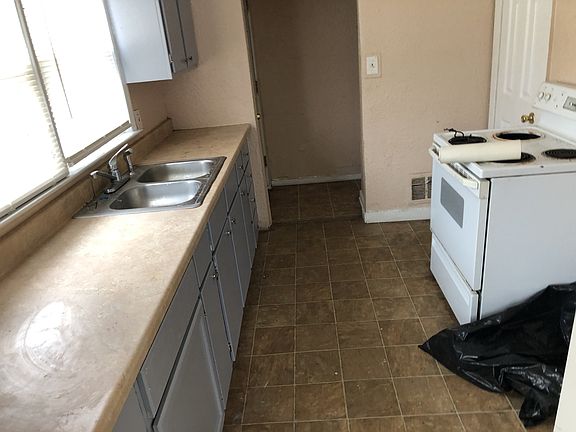 4th image of 2814 Lafayette Ave