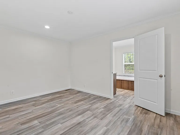 425 Beckys Creek Rd — Photo 10