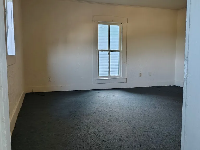 45 Pearl Ave #2 — Photo 3