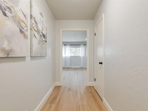 5th image of 1517 Andover Ct