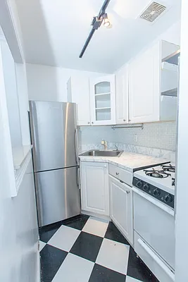 Rented by Voro NYC | media 35