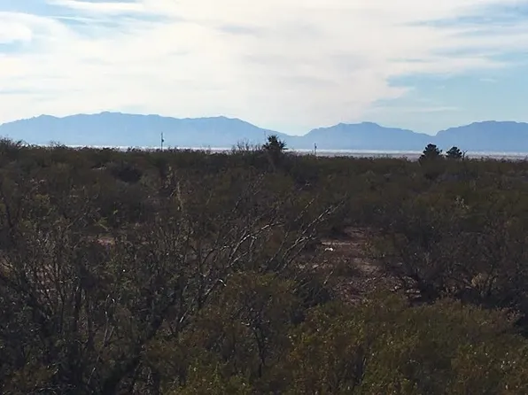 20 Appler Rd, La Luz, NM 88337