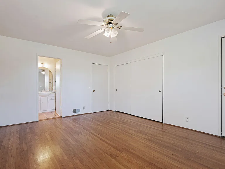 2120 State St — Photo 14