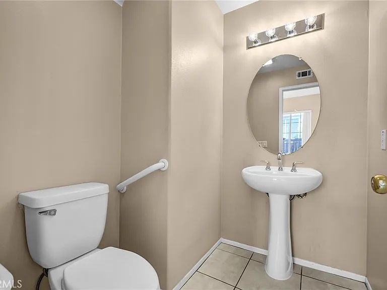 11625 Maynard Ave — Photo 11