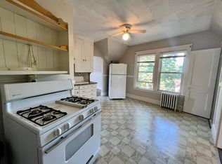 231 Cato St APT 5, Woonsocket, RI 02895