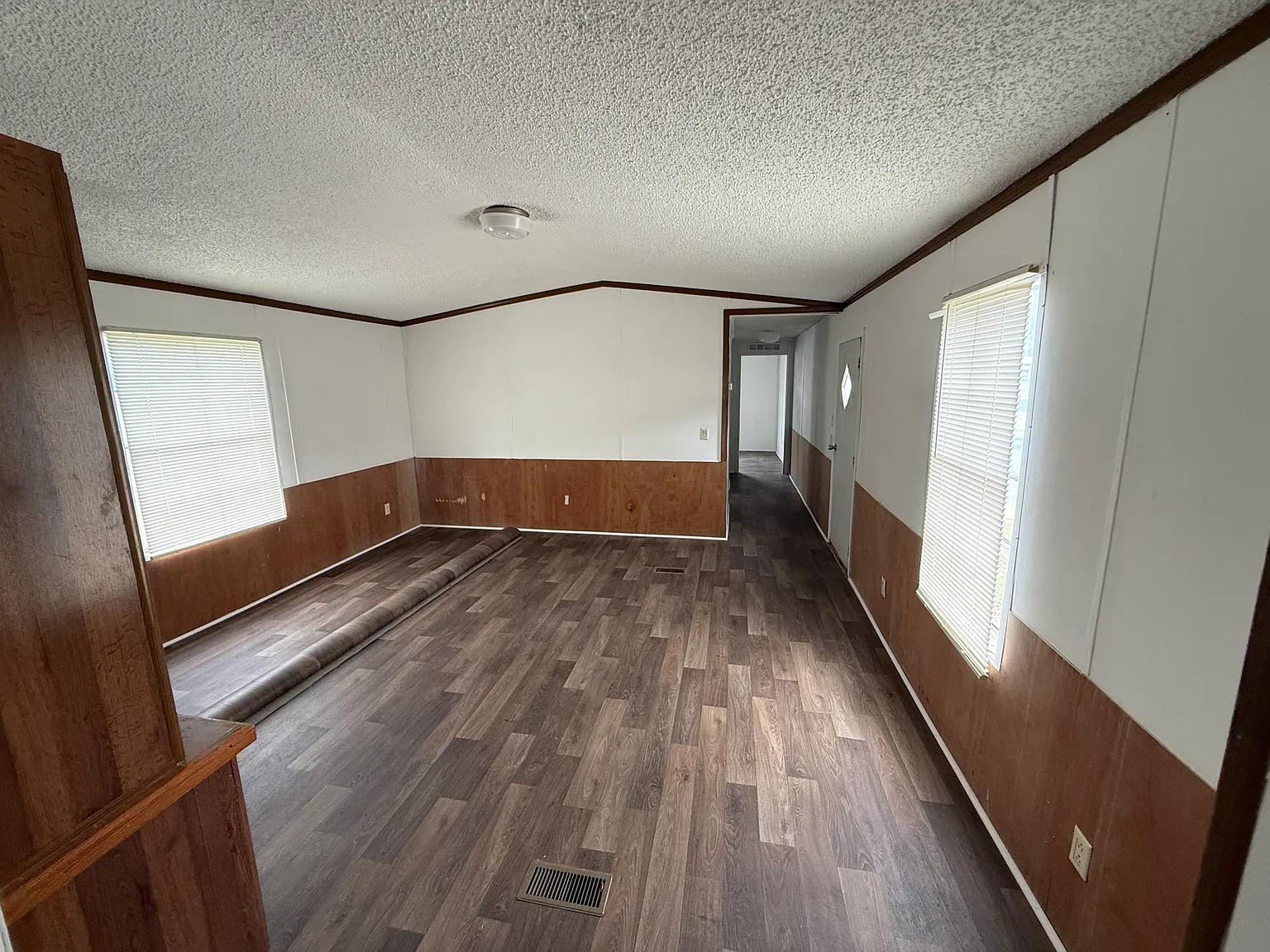 3 bed, $950 — Photo 4