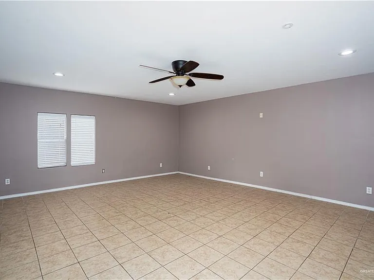 2202 Ella St — Photo 25