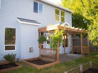 39820 Syblon Ln, Sandy, OR 97055