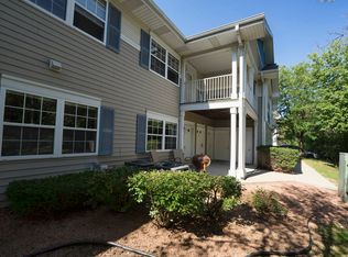 7964 N 107th St APT 3, Milwaukee, WI 53224