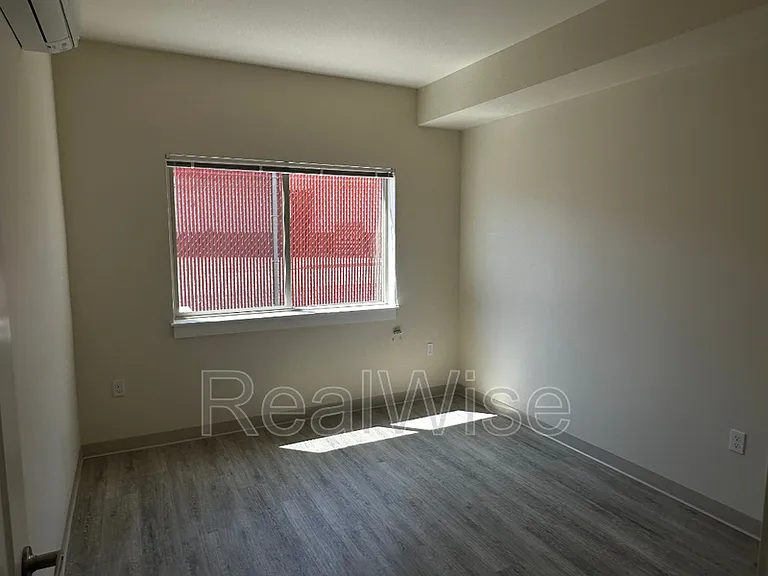 1935 Table Rock Rd #4 — Photo 11