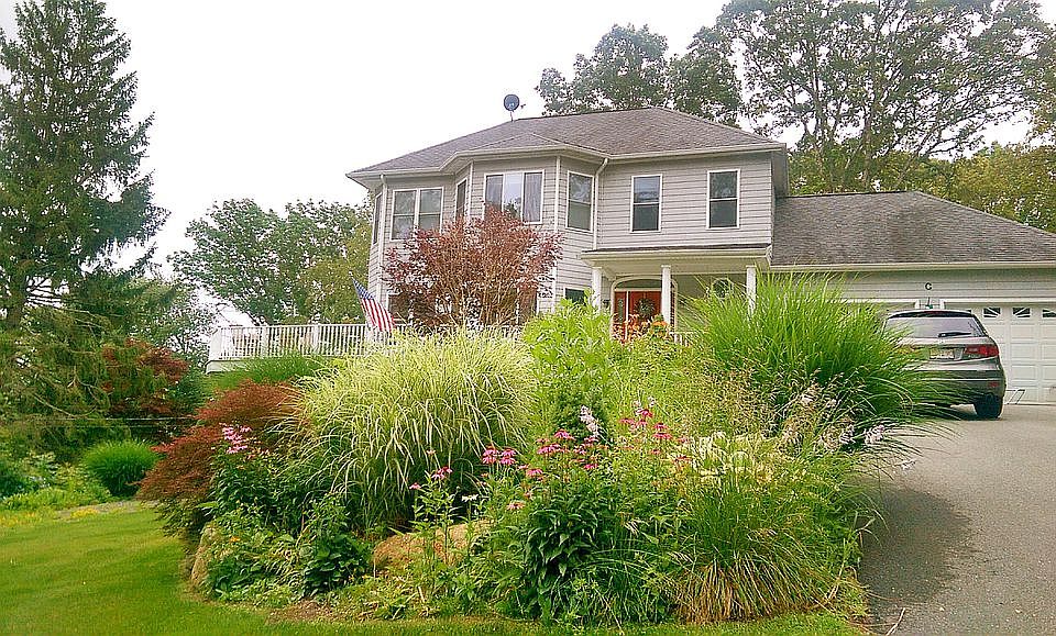 2nd image of 1380 Drift Rd #C