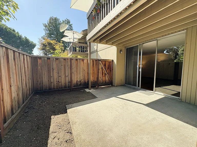 505 Cypress Point Dr #209 — Photo 26