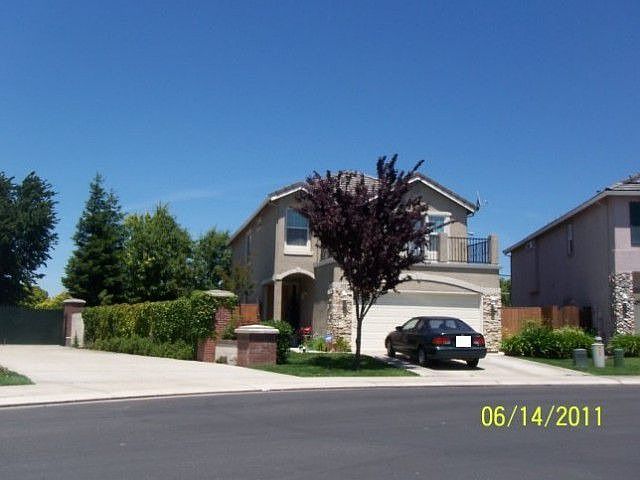 1st image of 3157 English Oak Cir