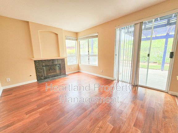 4th image of 13758 Esprit Ave