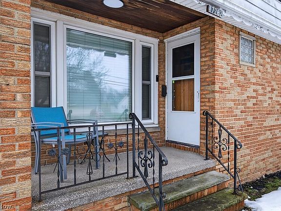 3rd image of 17282 McCracken Rd