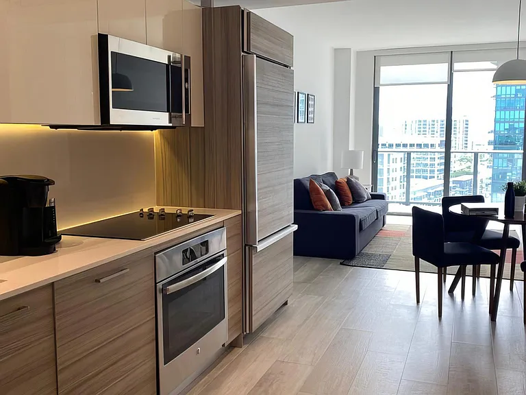 121 NE 34th St #1703 — Photo 6