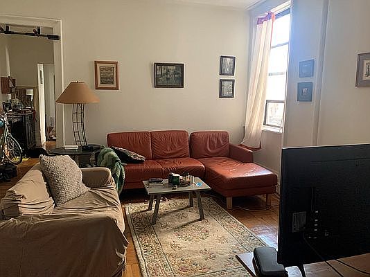 2nd image of 711 Ocean Ave #C8