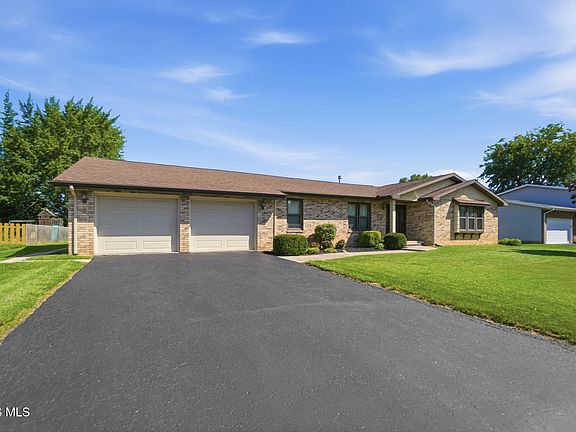 2nd image of 406 Coventry Dr