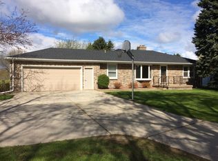 2908 S 15th St, Manitowoc, WI 54220